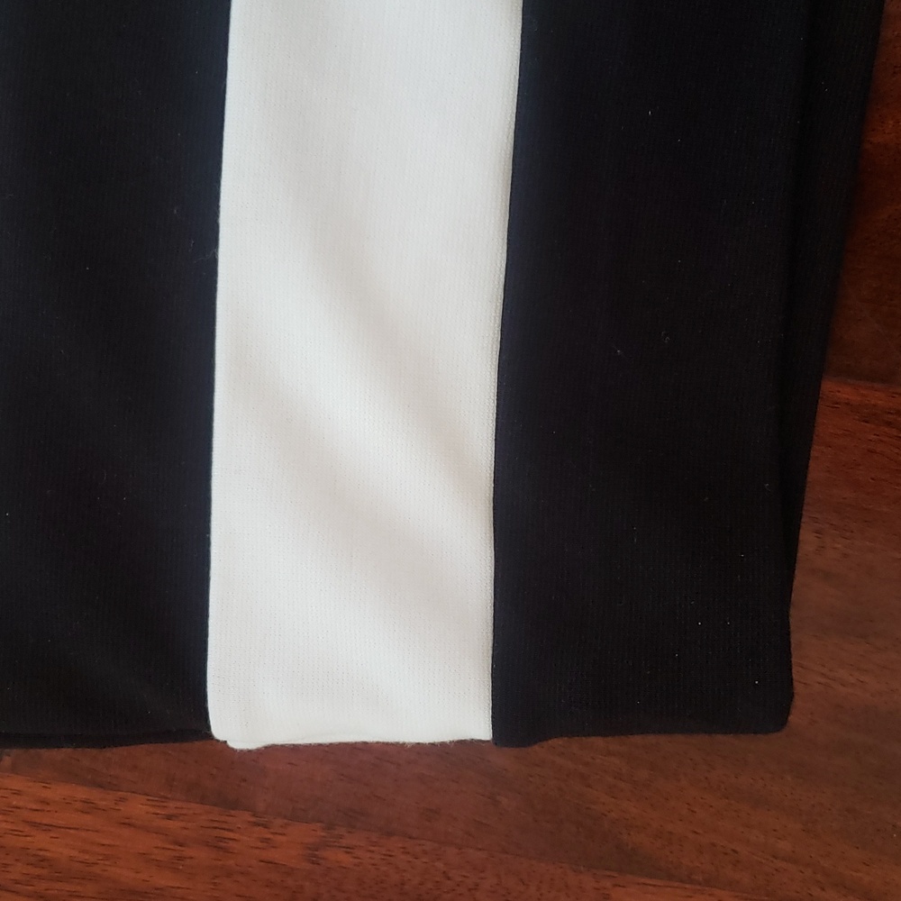 WHITE HOUSE BLACK MARKET & White Striped Pencil Skirt Bold Office | SIZE 4 - Picture 5 of 8